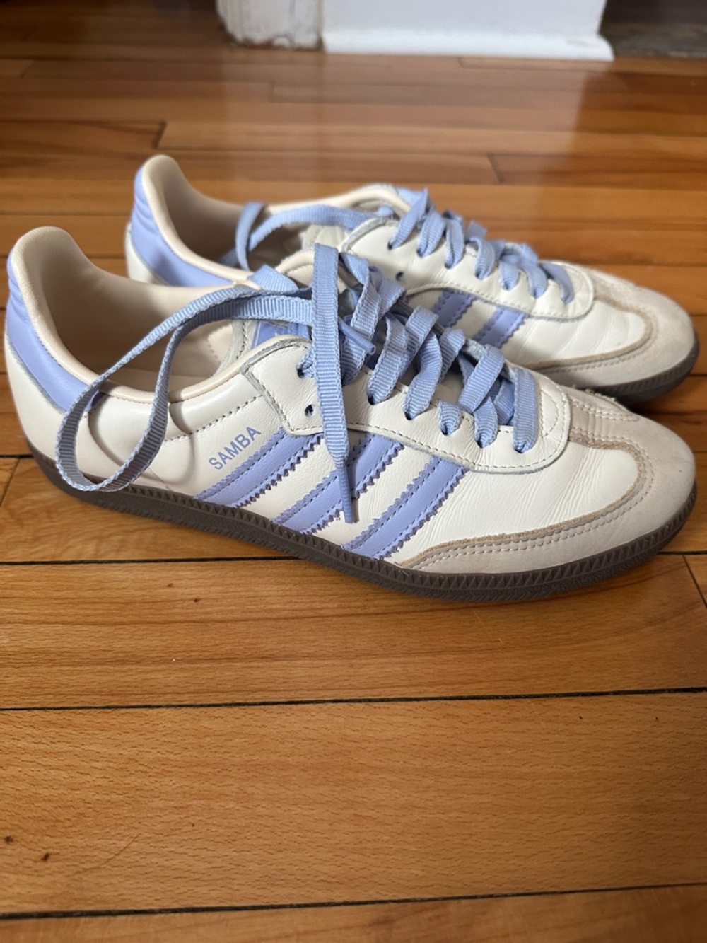 Women’s adidas sambas
